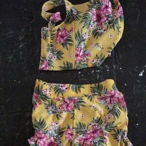 No Boundaries Floral Yellow and Pink Women's Shorts